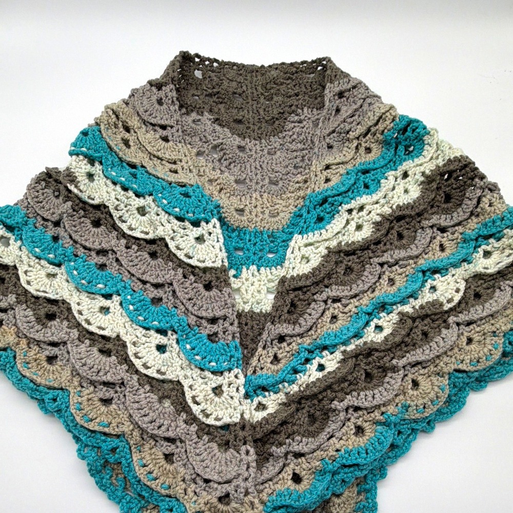 Crocheted Handmade Virus Shawl/Wrap Scallop Edge Gray Teal White 27 x 54 Granny